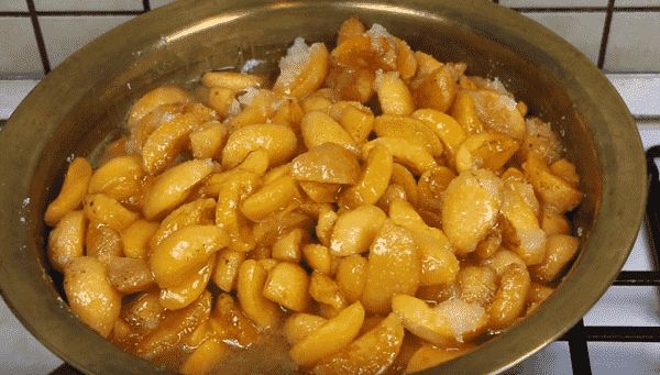 varene iz abrikosov na zimu – recepty palchiki oblizhesh 45 Варення з абрикосів на зиму – рецепти пальчики оближеш!