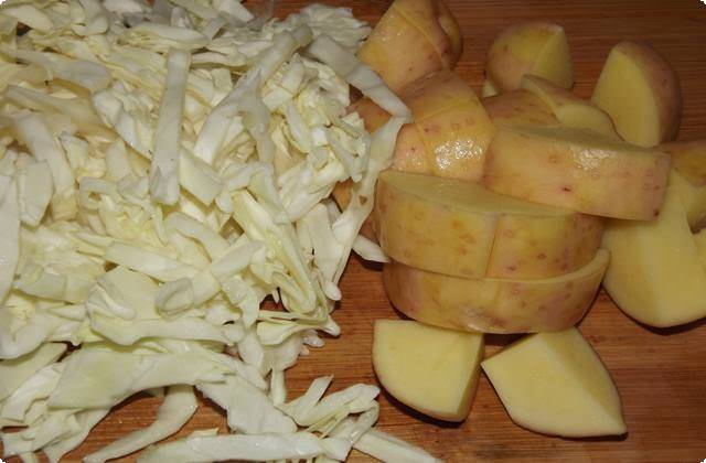 9903c1527bd5241504cd4d435ffa0164 Щи зі свіжої капусти з мясом і картоплею — рецепт приготування смачних щів