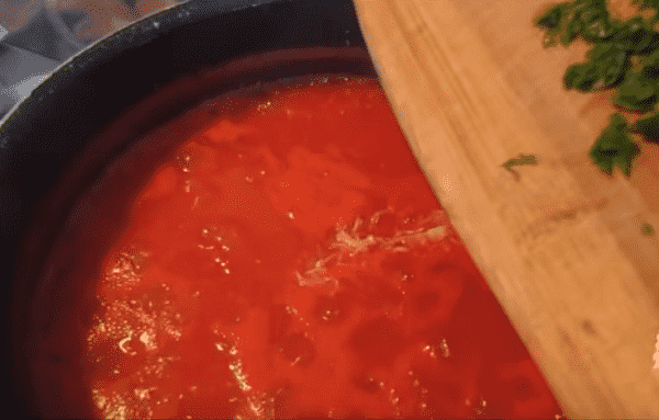 kak prigotovit tomatnyjj sous iz pomidor na zimu v domashnikh usloviyakh171 Як приготувати томатний соус з помідорів на зиму в домашніх умовах