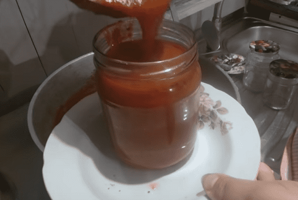 kak prigotovit tomatnyjj sous iz pomidor na zimu v domashnikh usloviyakh181 Як приготувати томатний соус з помідорів на зиму в домашніх умовах