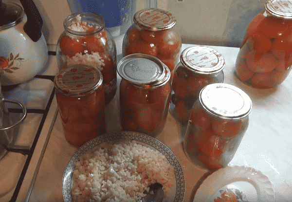 pomidory s chesnokom na zimu   palchiki oblizhesh 106 Помідори з часником на зиму — пальчики оближеш!