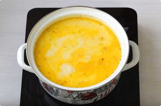 468d98a3bbc64439382237c0bbfec2a0 Сирний суп — 5 рецептів приготування з плавленим сиром