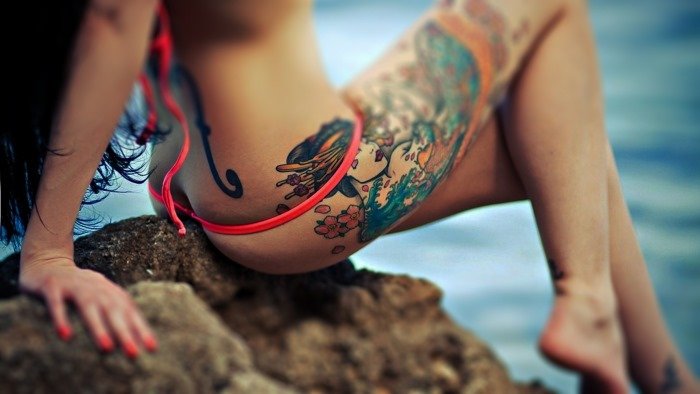 53ed0377f8f87092df655ce3ce3302ba Татуювання для дівчат на нозі. Фото красиві візерунки, маленькі написи, значення
