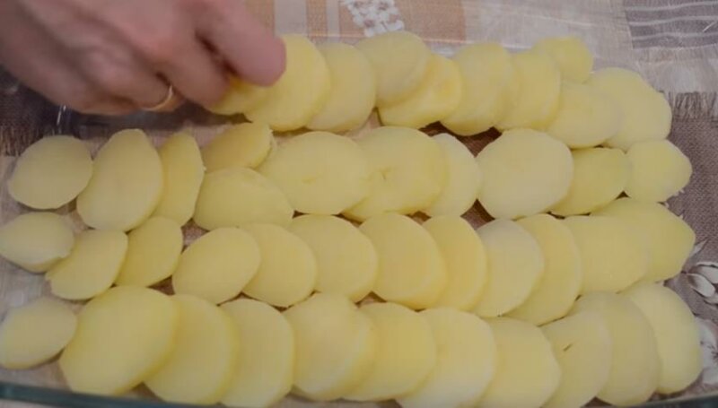 8464d97068eb5694cd6daabee46ca948 Картопляна запіканка з фаршем в духовці — рецепти смачною запіканки з картоплі