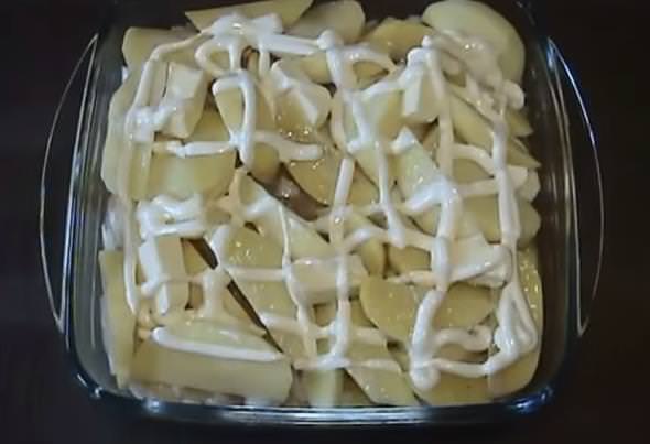 89f3f224de06e7e3f05418c5b5e2d254 Картопляна запіканка з фаршем в духовці — рецепти смачною запіканки з картоплі
