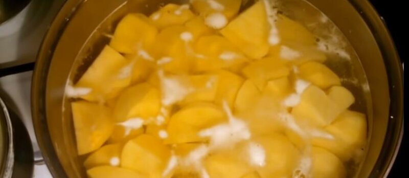 bd9e2b2f52509f40ad910f2805eaa121 Картопляна запіканка з фаршем в духовці — рецепти смачною запіканки з картоплі