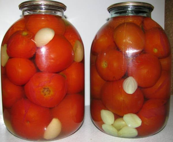 c453cb90f8b08f9968f8bb91fe356fb9 Мариновані помідори на зиму — дуже смачні і солодкі рецепти швидкого приготування