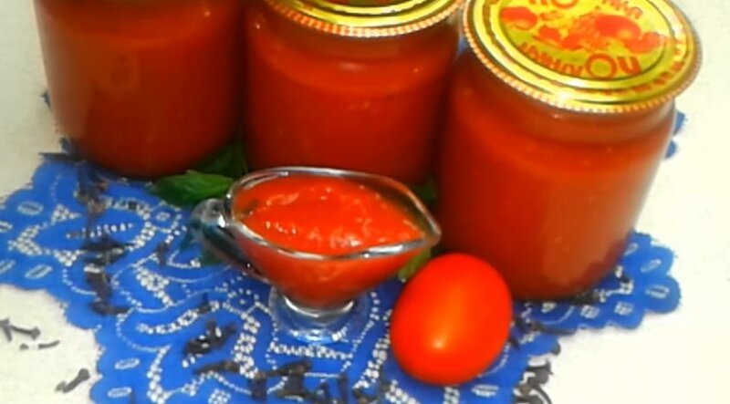 c5df9a212666de07df84a3af1412ef01 Кетчуп з помідорів на зиму — просто пальчики оближеш (прості рецепти в домашніх умовах)