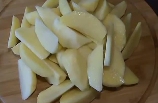 d168e40cf7d06b016e32865228c9dab6 Картопляна запіканка з фаршем в духовці — рецепти смачною запіканки з картоплі