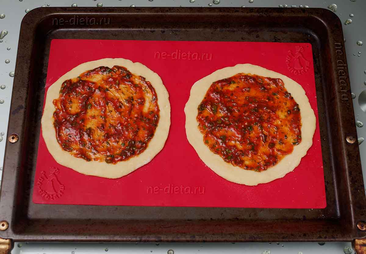 272b98de36e6c5eb95d6598afa2bd793 Як зробити міні піцу в домашніх умовах без дріжджів — рецепт міні піци з шинкою в духовці з покроковими фото