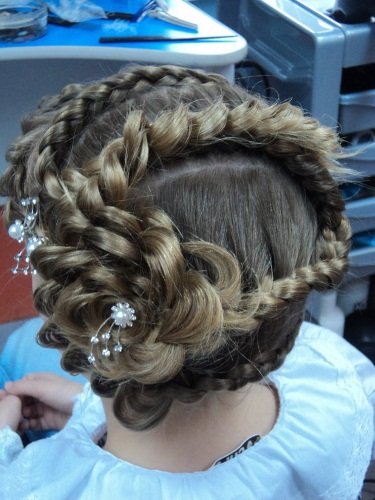 2ce1b58b83b6413b84270d305cce8bfb Красиві зачіски з кісок на середні волосся. Як зробити покроково з фото