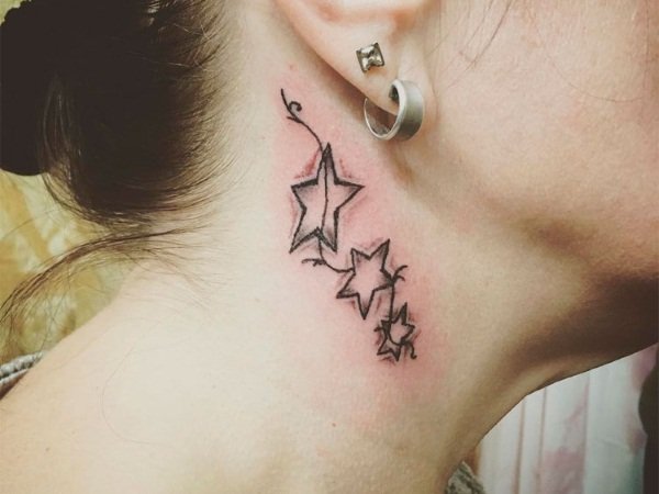 4f791b7f4aeffd550c22d1c2a0654a54 Татуювання на шиї для дівчат ззаду/збоку/спереду. Фото, напису, ескізи