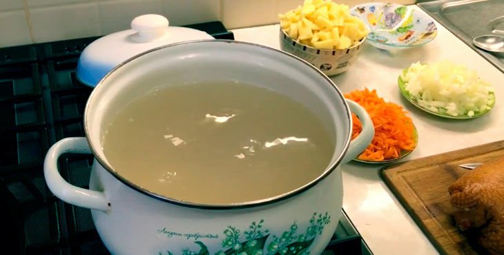 gorokhovyjj sup s kopchenostyami   8 klassicheskikh receptov66 Гороховий суп з копченостями — 8 класичних рецептів