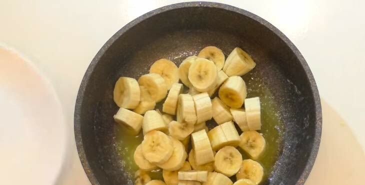 kak prigotovit bananovye pankejjki  8 receptov pankejjkov s bananom36 Як приготувати бананові панкейкі? 8 рецептів панкейків з бананом