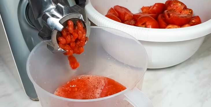 lecho iz perca i pomidor na zimu: recepty palchiki oblizhesh319 Лечо з перцю і помідорів на зиму: рецепти пальчики оближеш