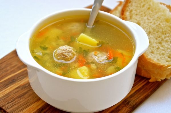  Прості і смачні супи на кожен день: покрокові рецепти з фото і відео