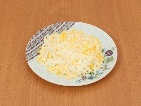 salat iz pecheni treski klassicheskijj: recepty s yajjcom i risom, foto i video55 Салат з печінки тріски класичний: рецепти з яйцем і рисом, фото і відео