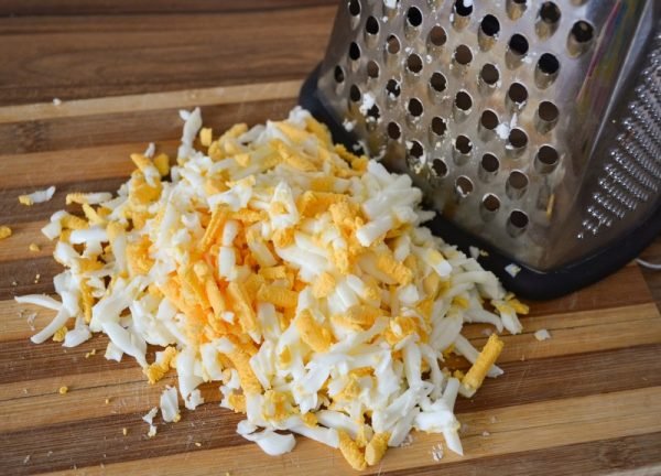 salat muzhskie sljozy: recept s korejjskojj morkovyu i drugimi ingredientami18 Салат Чоловічі сльози: рецепт з корейською морквою та іншими інгредієнтами