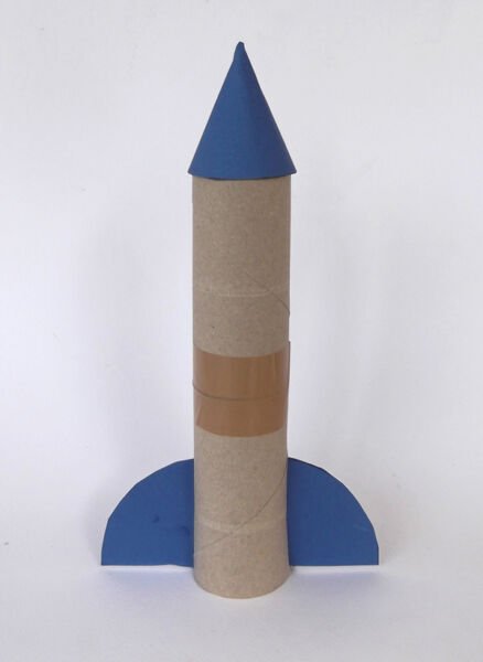 033d49c4a3a442ea147a9766f23187a5 Ракета з паперу та картону для дітей: як зробити своїми руками саморобку ракету