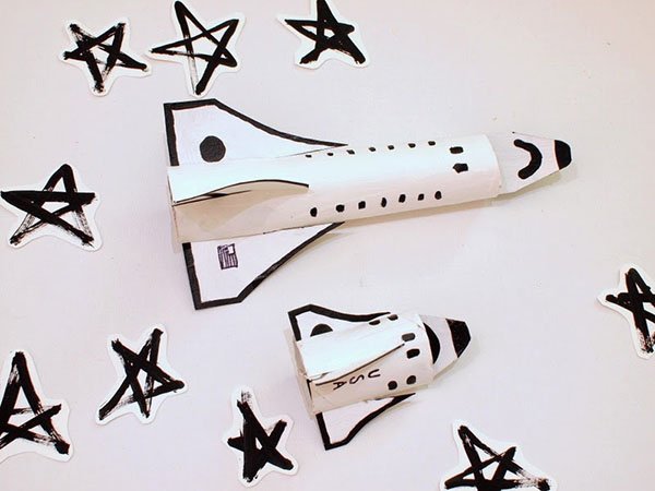 075c1340d1ba38190ef02a5c154d79e7 Ракета з паперу та картону для дітей: як зробити своїми руками саморобку ракету