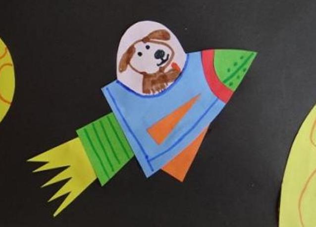 1a4ae4262bf160d9ea323cc766b3e2ce Ракета з паперу та картону для дітей: як зробити своїми руками саморобку ракету