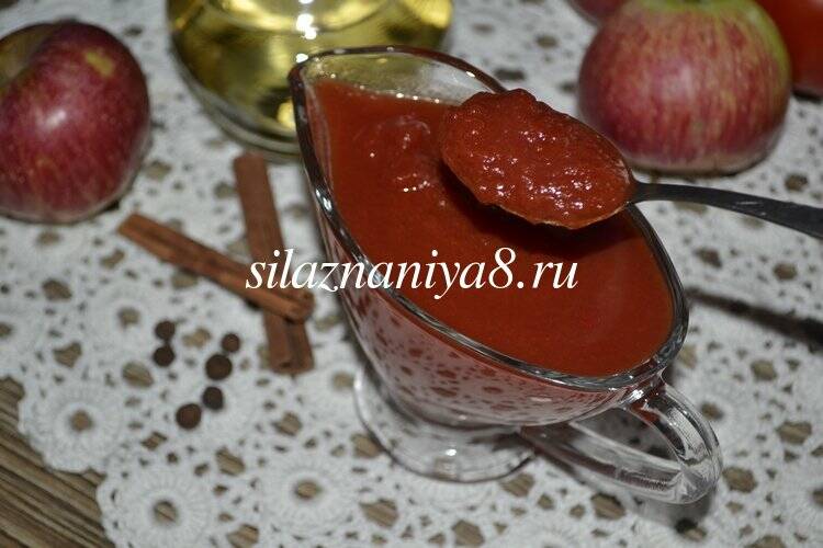 20a0e52ee3635945d149e373207fb624 Домашній кетчуп з помідорів і яблук: рецепти на зиму пальчики оближеш