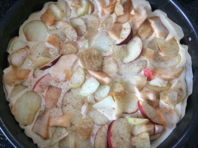 25691ec56057e295bd4233d8325566f8 Пишна шарлотка з яблуками — 6 рецептів приготування шарлотки в духовці