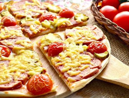 2d3166d0855a9ff4e297fb97e60e3017 Піца з солоними огірками: 3 рецепта в домашніх умовах в духовці