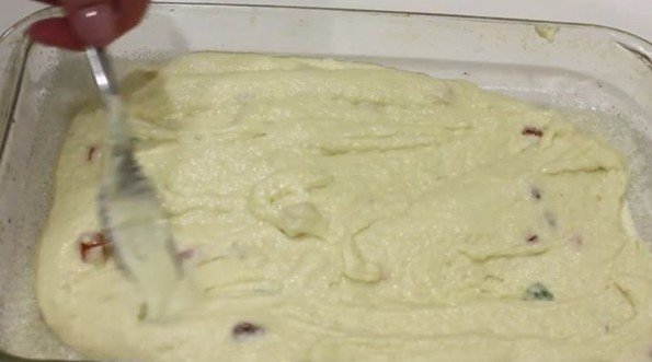 3776711535188a8cfc2ecb9953fbefea Манник на кефірі: Топ смачних рецептів дуже повітряного і розсипчастого манного торта