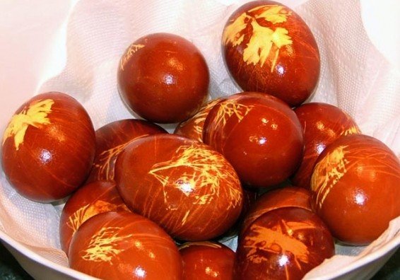 46ce73c4b1a44621015db6615bc56ca6 Як правильно і красиво фарбувати яйця на Великдень? Нові ідеї фарбування яєць в домашніх умовах