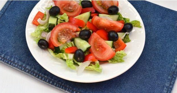 4906e1df3055e9b9882e211a1d60f8a6 Грецький салат з листям салату: 6 простих класичних рецептів