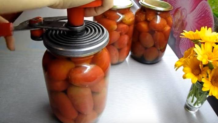 51e0dc55557b27f1c5c25da37fc3465b Солодкі мариновані помідори на зиму в літрових банках — дуже смачні рецепти