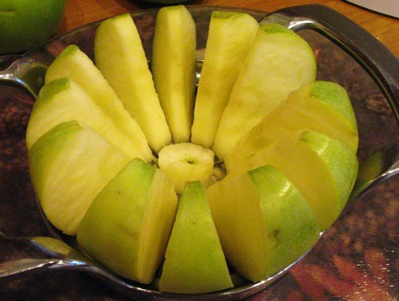 58fecede4e4f41d81e3446ebeb1bf277 Пишна шарлотка з яблуками — 6 рецептів приготування шарлотки в духовці