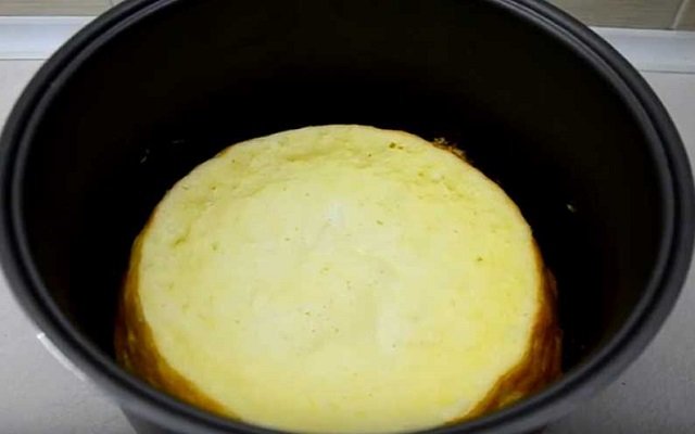 6658691bf5cfda0e4458cfe8e8ec1d24 Сирна запіканка — рецепти приготування смачної запіканки з сиру в мультиварці