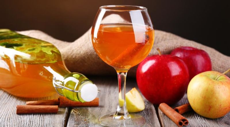 70cb34fa2fc6e577ad3213a3a9f1a970 Вино з яблук в домашніх умовах — прості рецепти приготування яблучного вина