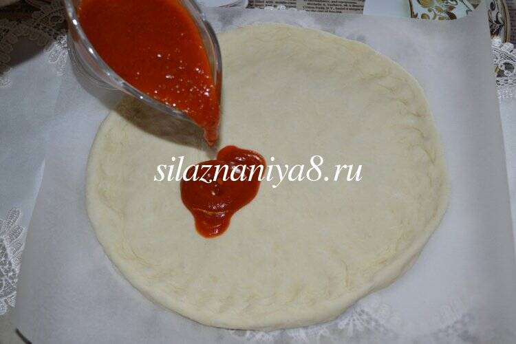 8e4af389e0dc70e4ec749ce2ccde49cb Піца з солоними огірками: 3 рецепта в домашніх умовах в духовці