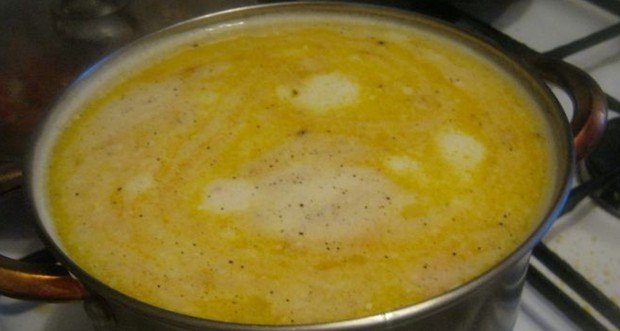 977609583c81ab7a4aa69dacc72df417 Сирний суп з плавленим сирком: 7 простих і смачних рецептів на кожен день