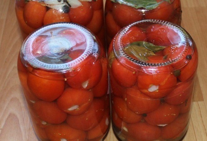 99f62e1ac5710e14e44c5c91ffb9cde5 Солоні помідори в домашніх умовах (рецепти швидкого приготування)