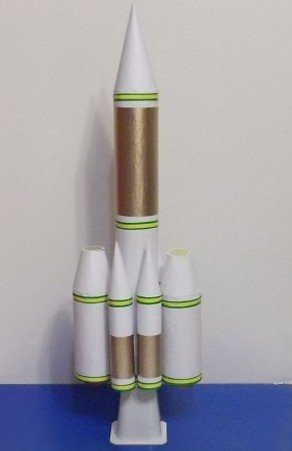 9dc53290b9afe5c45f2eacf85ec7affd Ракета своїми руками для дітей – як зробити ракету з підручних матеріалів