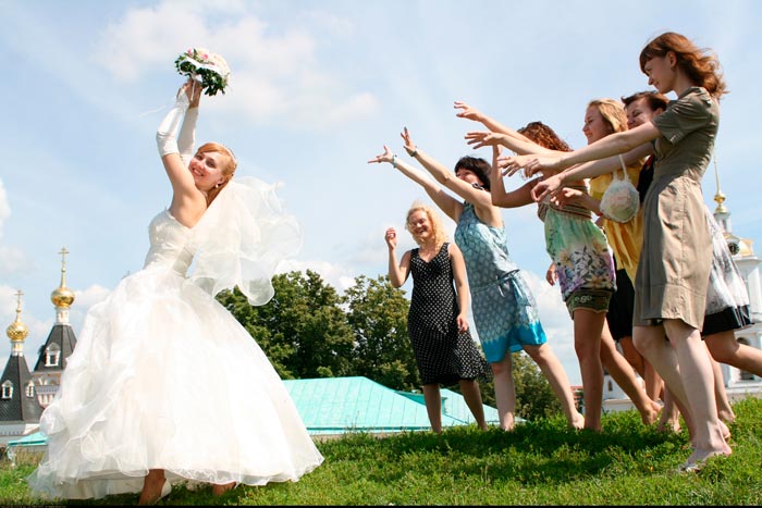 abe7b5b703d7c0af080ee23c2d430243 Прикмети на заміжжя для незаміжніх дівчат: як швидко вийти заміж і наблизити весілля