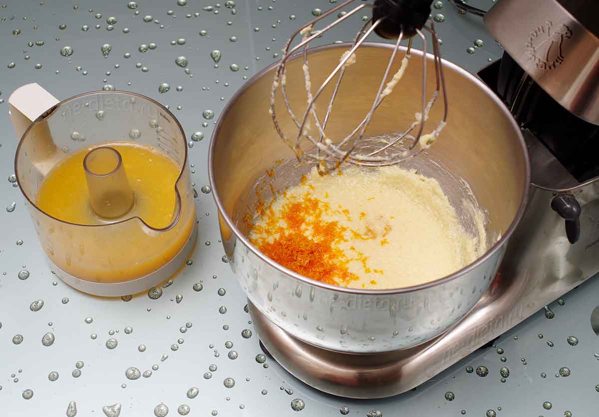 abf623a0a3e03a6de48ca415b1fcb2f1 Як приготувати апельсинові кекси в силіконових формочках