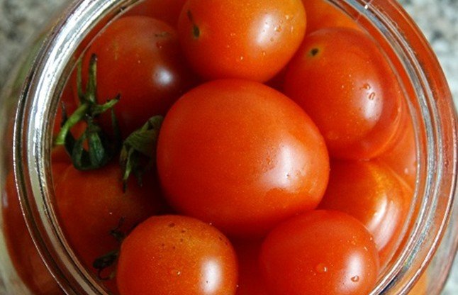 b9e555e4175219ccc4bdd0727b5ea9d1 Солодкі мариновані помідори на зиму: дуже смачні рецепти