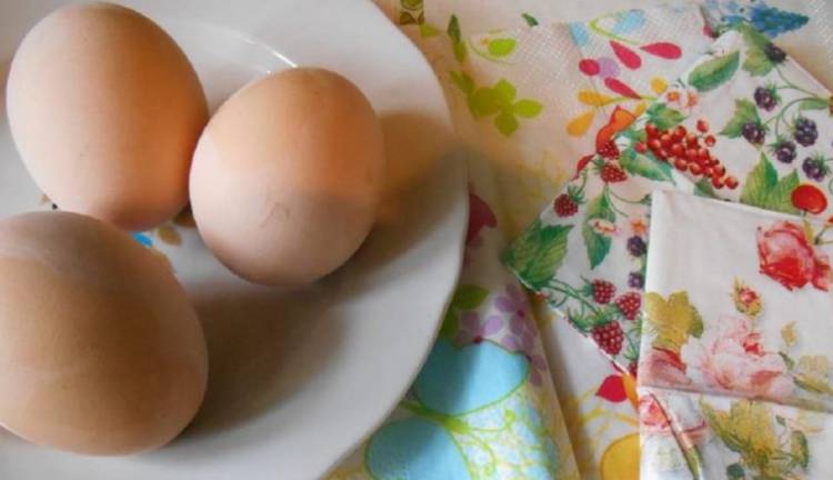 c457d11f51a44256fe65828f21c4cbf4 Чим пофарбувати яйця на Великдень 2021 в домашніх умовах — 50 способів прикраси пасхальних яєць