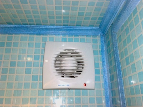 c77f28ad21ba8cd924b8a62c97dc7b6d Вентиляція у ванній кімнаті і туалеті: інструкція по монтажу