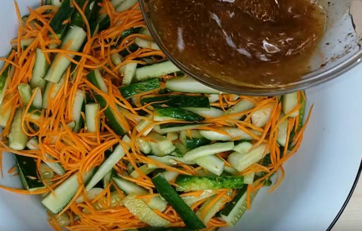 de023e90246896f022123a7d070f05f0 Огірки по корейськи з морквою на зиму: 6 найсмачніших рецептів