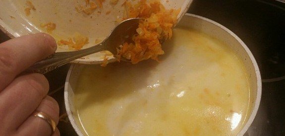 f004b14c77335c4fa32e2275db41c13e Сирний суп з плавленим сирком: 7 простих і смачних рецептів на кожен день