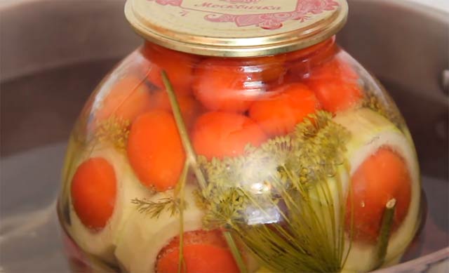 pomidory na zimu s kabachkami   4 recepta zagotovok91 Помідори на зиму з кабачками — 4 рецепти заготовок