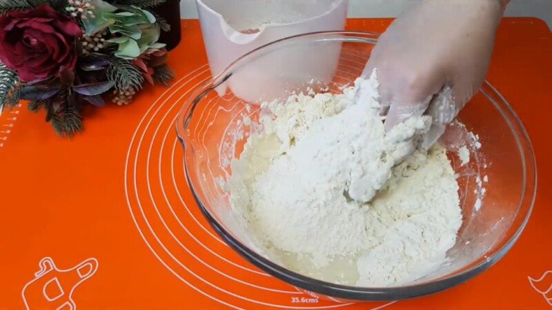 77f7cb94165d83d5257c3b46cd925946 Листкове тісто швидкого приготування в домашніх умовах: прості і смачні рецепти дріжджового та бездріжджового листкового тіста