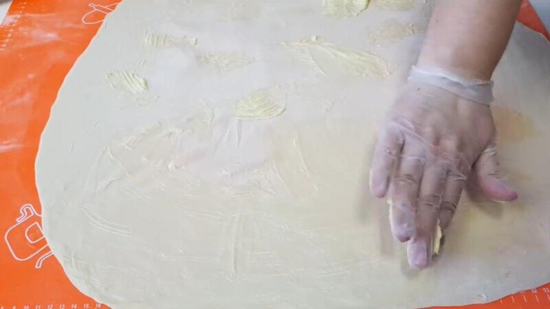 fc489fdf028ecdb201c5c1aaac3870af Листкове тісто швидкого приготування в домашніх умовах: прості і смачні рецепти дріжджового та бездріжджового листкового тіста