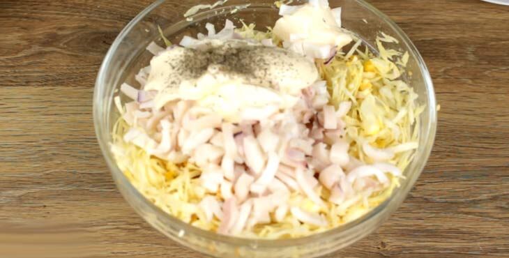 salat s kalmarami i yajjcom   9 samykh vkusnykh receptov32 Салат з кальмарами і яйцем   9 самих смачних рецептів